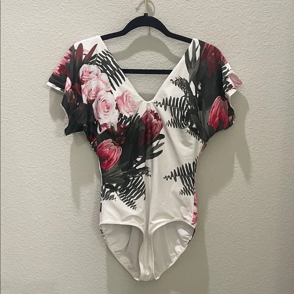 Albion Fit Floral Cape V-Neck Swimsuit without belt - Picture 3 of 8